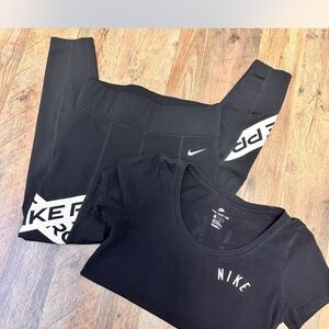 Nike Women's Black Short Sleeve Tee